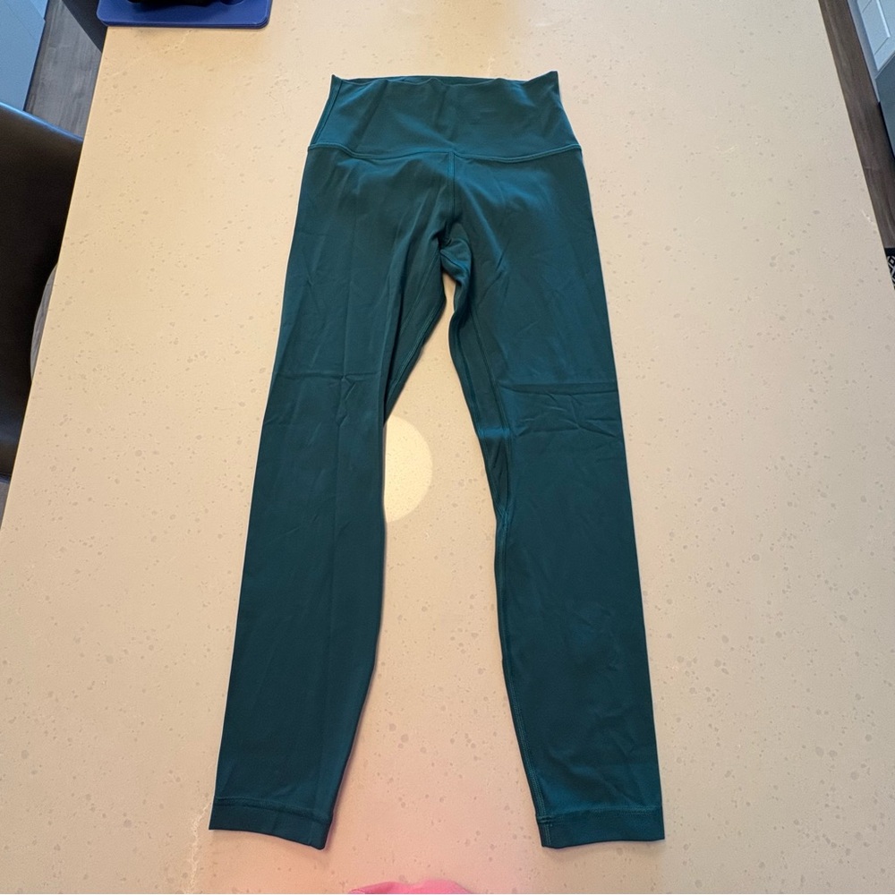 lululemon athletica Green Align High Rise Leggings 25” Size 6